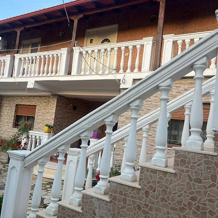 Nori House Hotel Vlore Luaran gambar