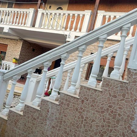 Nori House Hotel Vlore Luaran gambar