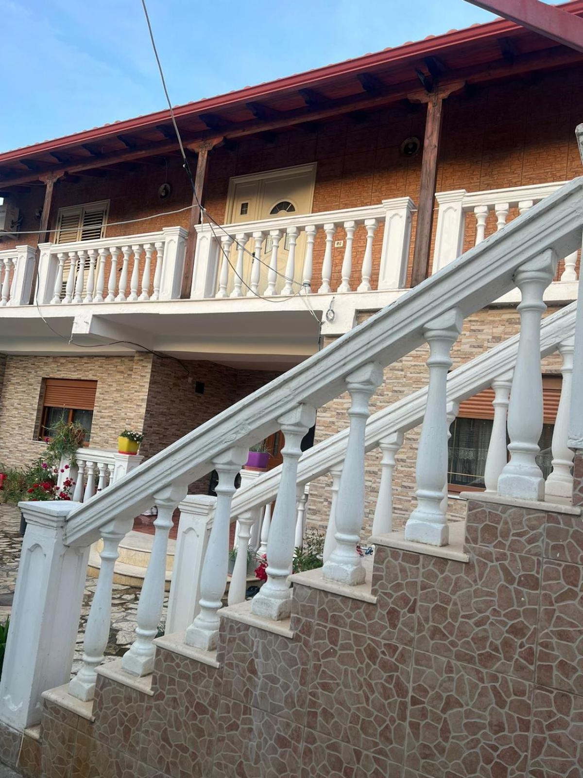 Nori House Hotel Vlore Luaran gambar