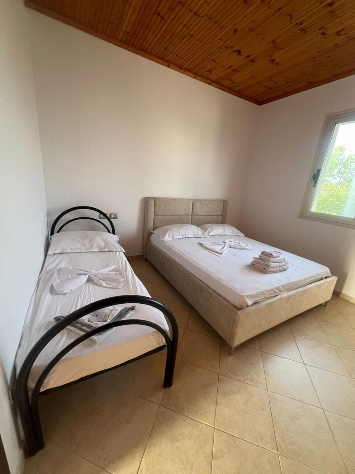 Nori House Hotel Vlore Luaran gambar