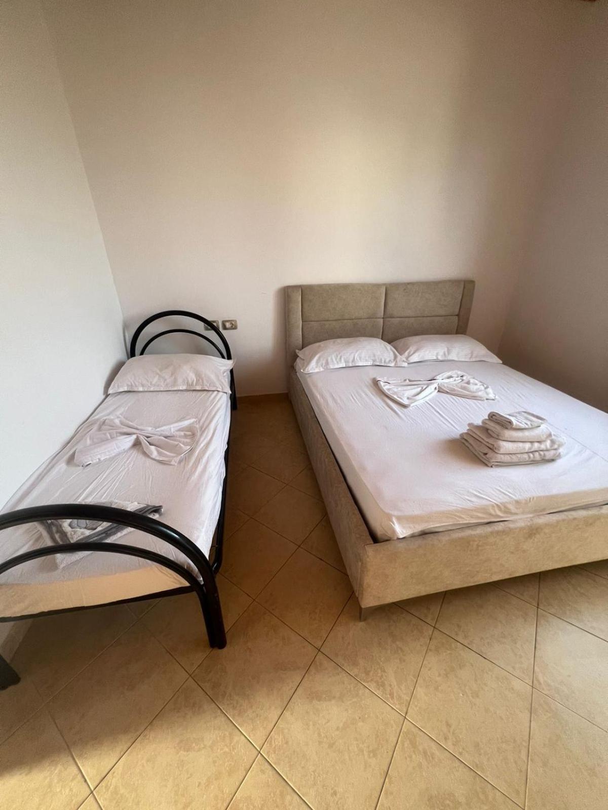 Nori House Hotel Vlore Luaran gambar